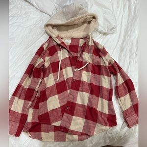 American eagle oversized plaid button up hoodie in red. Size large